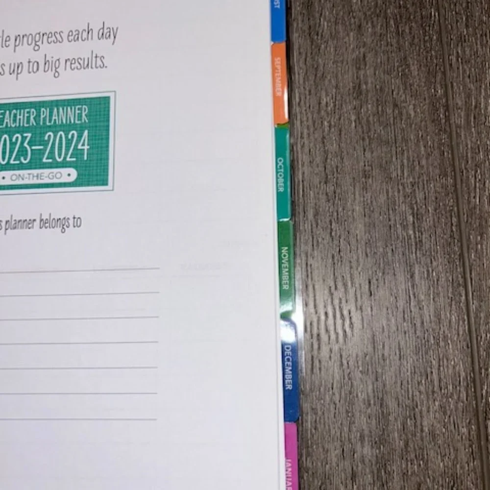 Lite Teacher Planner AY 2023-2024 -8.5